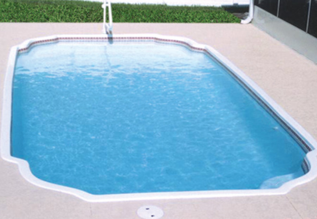 The Freeport large fiberglass pool